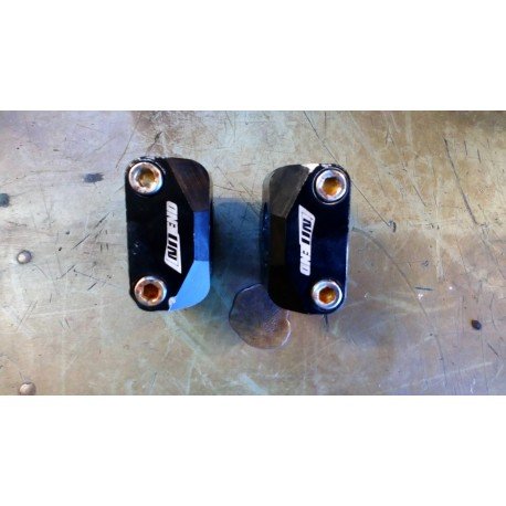 Pontet de guidon Noend D.28 alu noir mat OCCASION