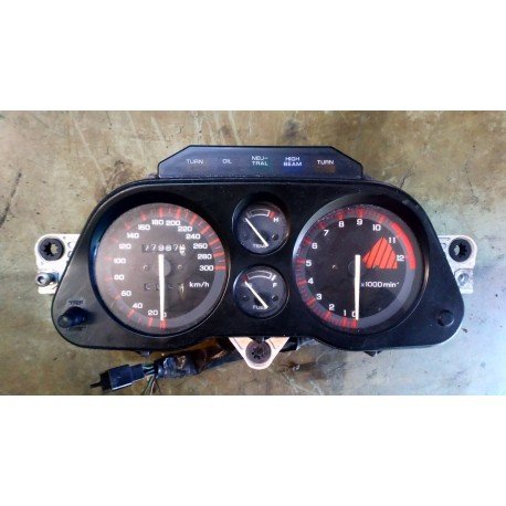 COMPTEUR CBR1000F 77987 KMS